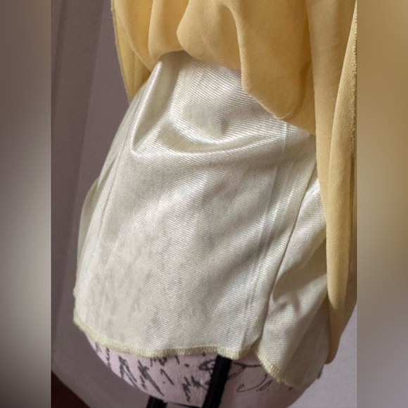 Top - Picture 3 of 5